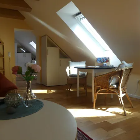 Gemutlich Unterm Dach In Ostseenahe Apartman *