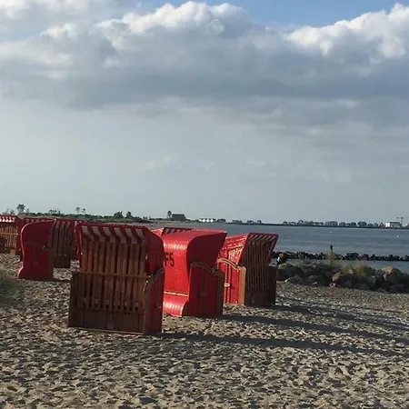 Gemutlich Unterm Dach In Ostseenahe *